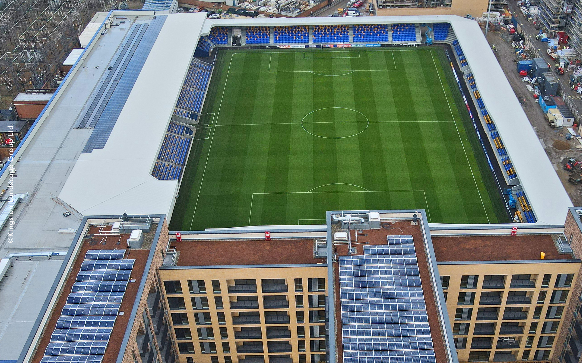 Roofs with substrate and solar panels