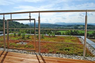 Roof garden with railing